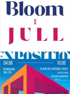 SAVE THE DATE 👋

Jeudi 4 juin nous accueillerons l'artiste @j_ll.___________ sur nos murs 🎨
Viens découvrir son travail et boire un coup avec nous en toute détente !!! 
C'est gratos, c'est coolos ✌️🍷🥃

Son univers hyper architectural et coloré, ses toiles XXL appellent à l'évasion, même carrément au voyage cosmique !!
🪐👽🛸

Alors de 18h à 21h on rencontre Jull avec 2 L pour s'envoler dans ses peintures incroyables.

Bloom Friperie contemporaine mixte 
& Ateliers créatifs 
🗓 du mardi au samedi 
🕖 de 11h à 19h
📍 25 rue des capucins 69001

Bisous 🛸
Elise & Momo & Jull